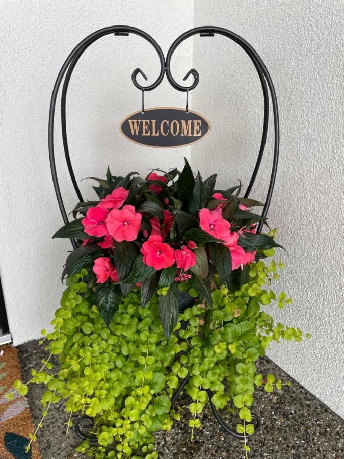 Shannon Heights B&B West Kelowna Bagian luar foto